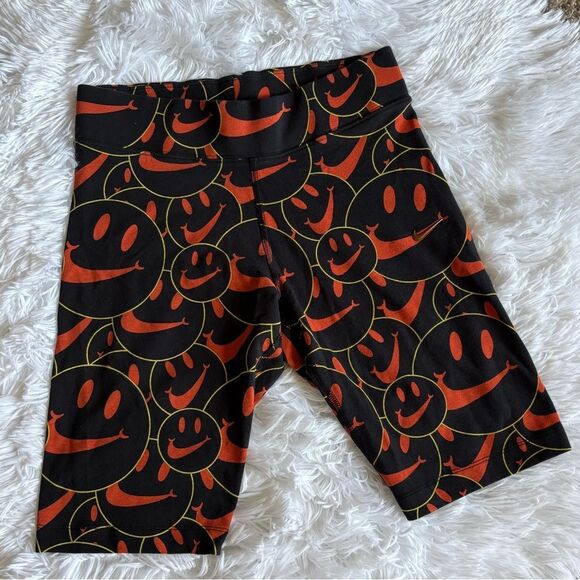 Nike Sportswear Essential Biker Shorts Smiley Face Black Orange Womens Small - Picture 1 of 5